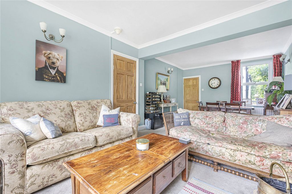 Property photo 3 of 17 Picture No. 02