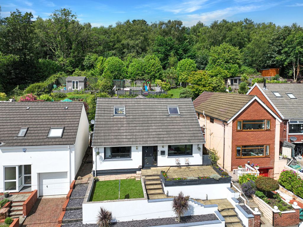 Property photo 1 of 43