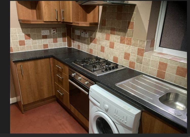 Property photo 2 of 11 4