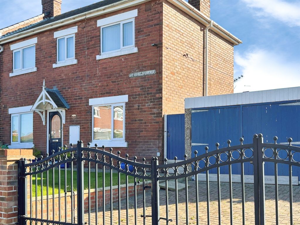 Property photo 1 of 17