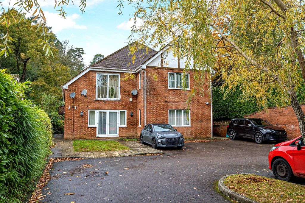 Property photo 1 of 16 Picture No. 17