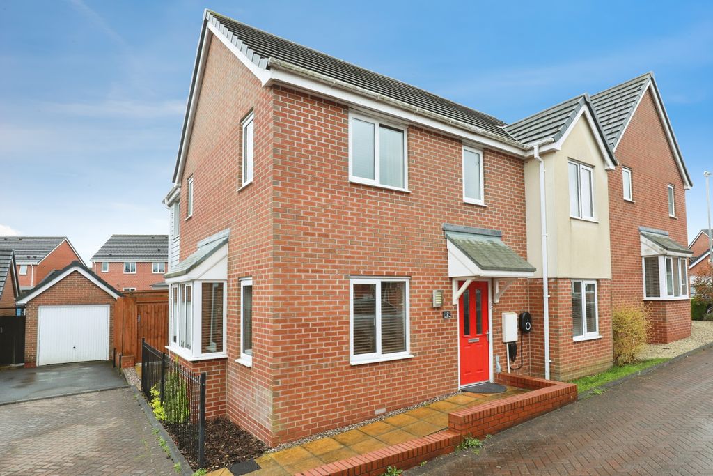 Property photo 1 of 15 Front View