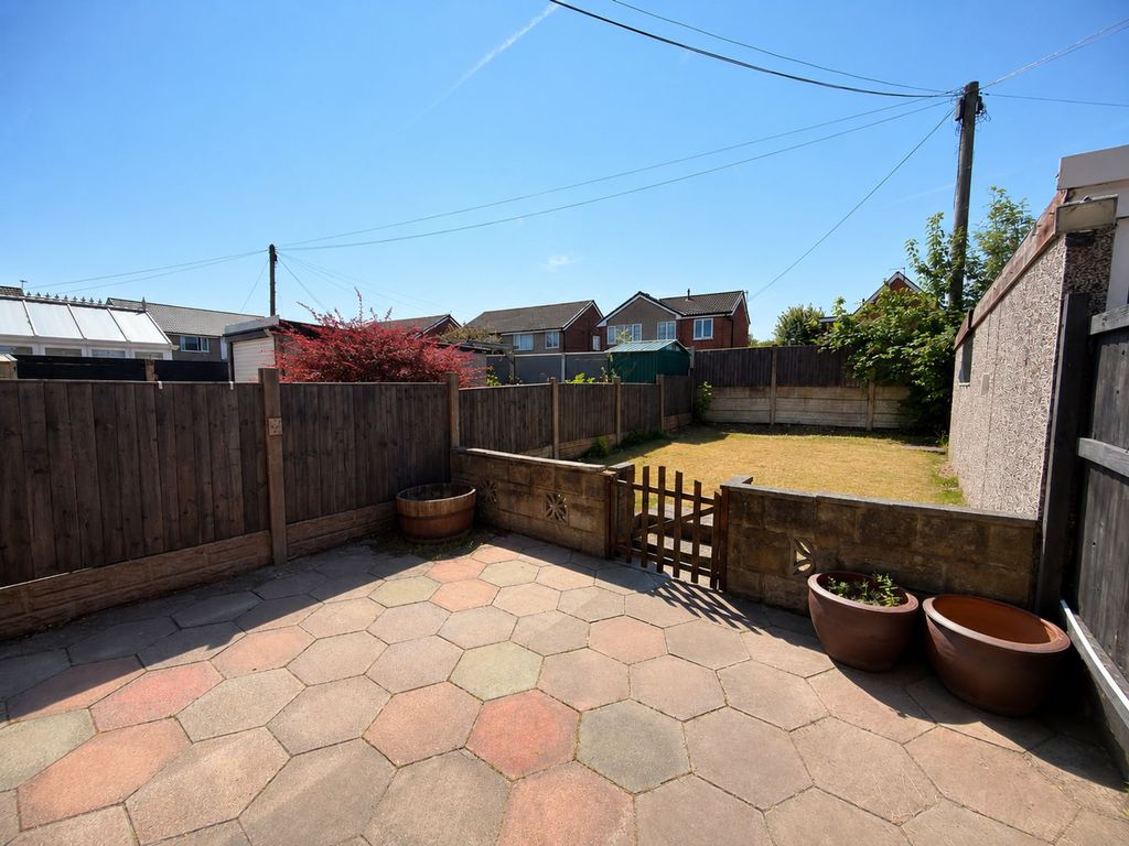 Property photo 2 of 20
