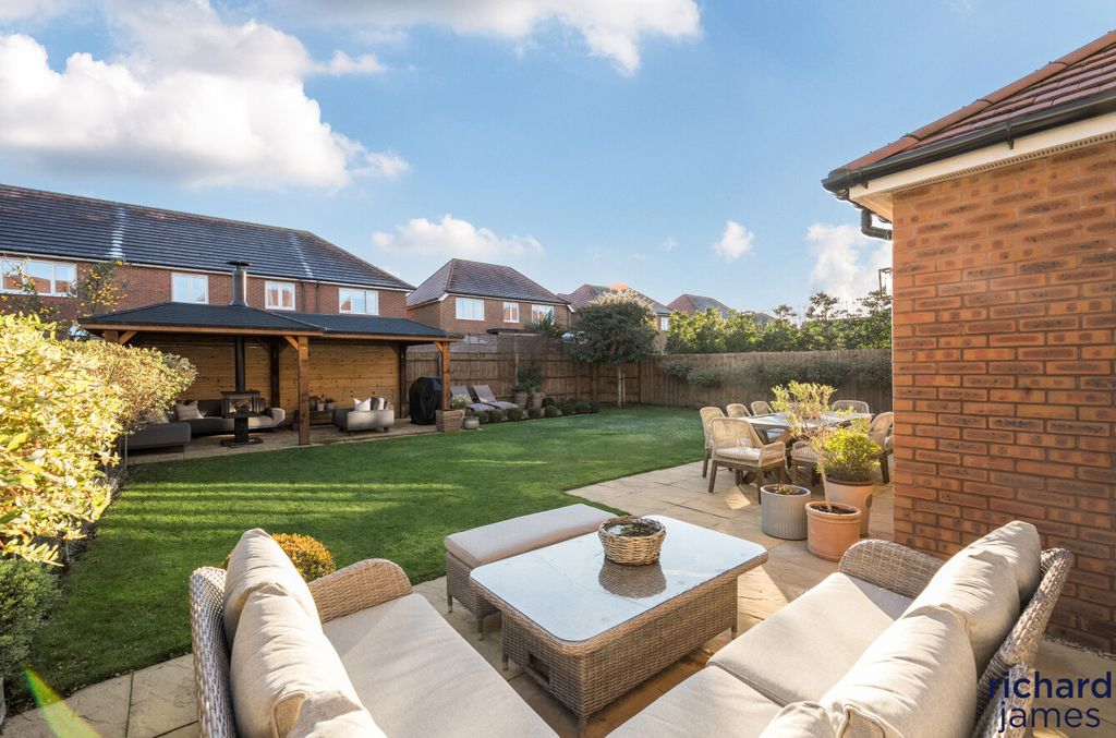 Property photo 2 of 31 4E316c3521754896A627387Daae19Cef