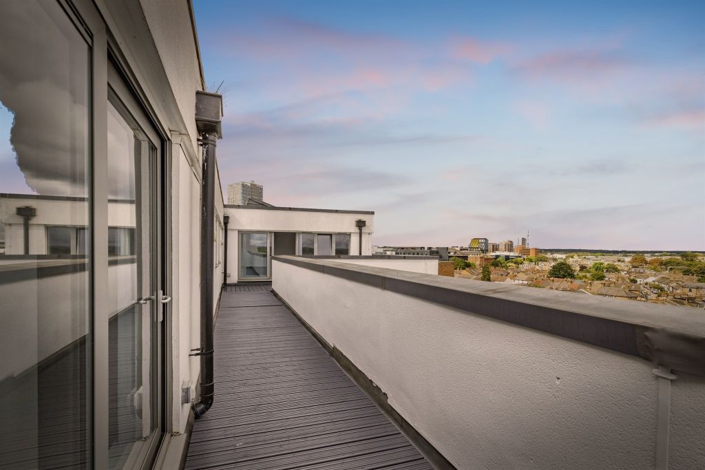 Property photo 3 of 12 Balcony