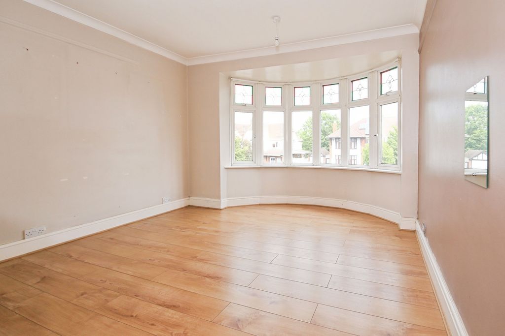 Property photo 2 of 19 Pbox-Img.Jpg