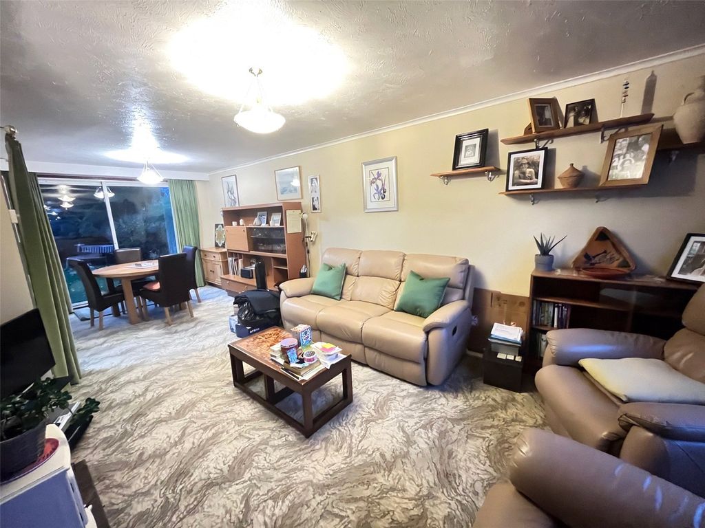 Property photo 3 of 21 Picture No. 15