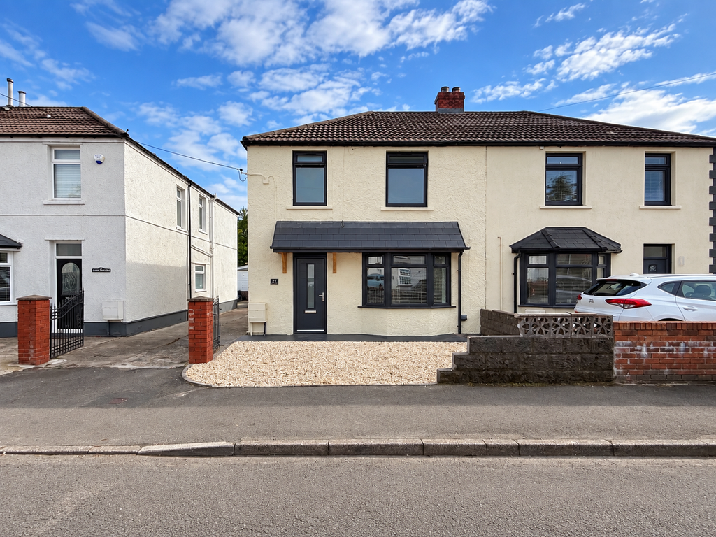 Property photo 1 of 19 B5C4851A-0D8C-4852-99A0-36F079Ec0F77