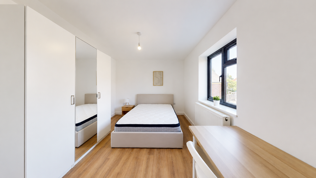 Property photo 1 of 9 Room - Angle 1