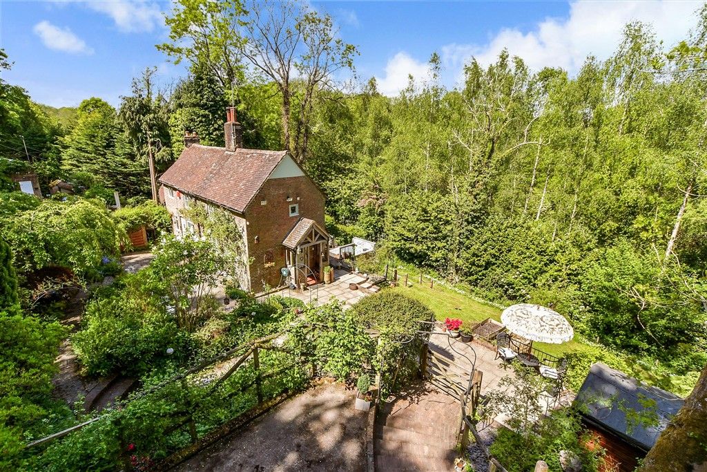 Property photo 2 of 14 External (Web)