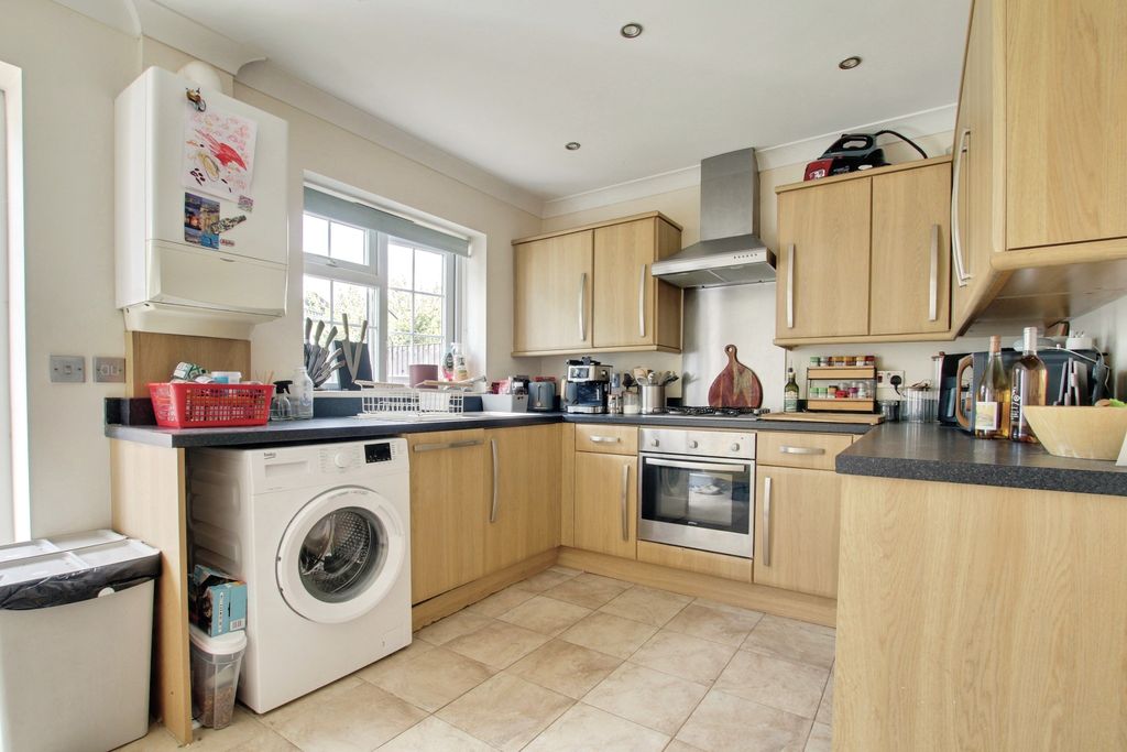 Property photo 3 of 8