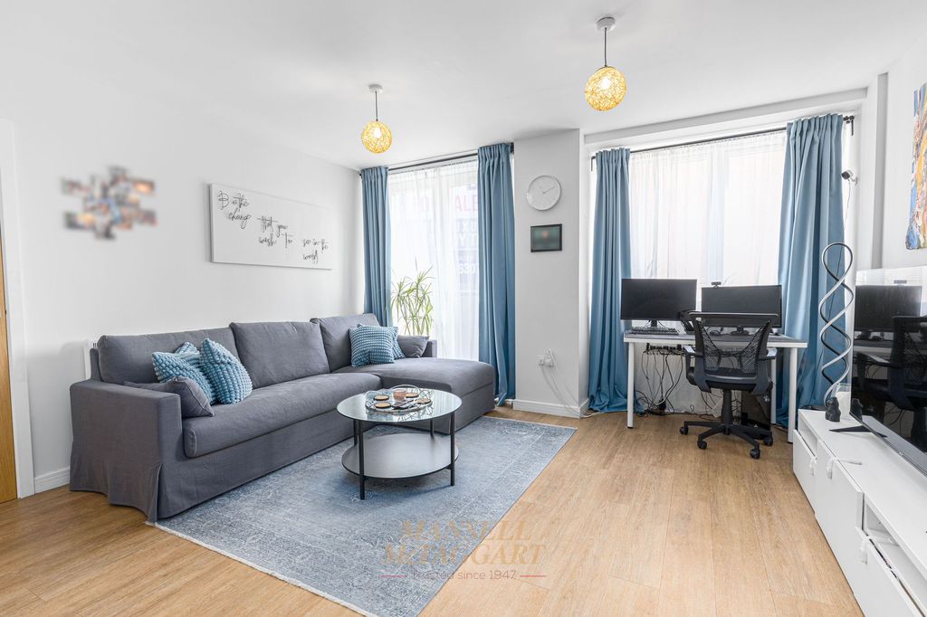 Property photo 3 of 16