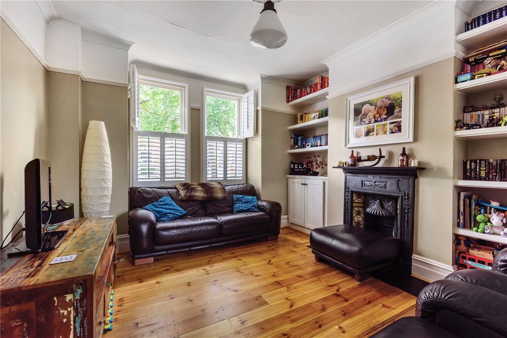 Property photo 2 of 14 Picture No. 05