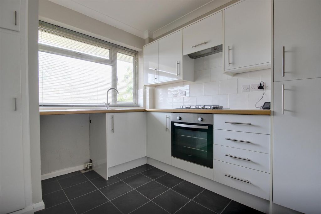Property photo 3 of 10 Fulford  (9).Jpg