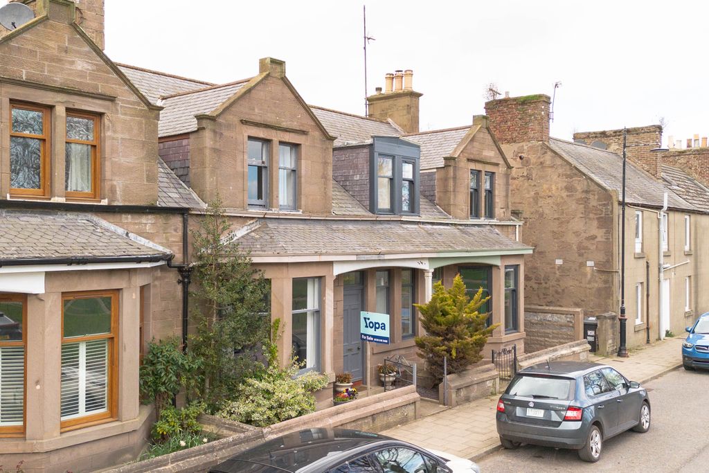 Property photo 1 of 27 Front Exterior