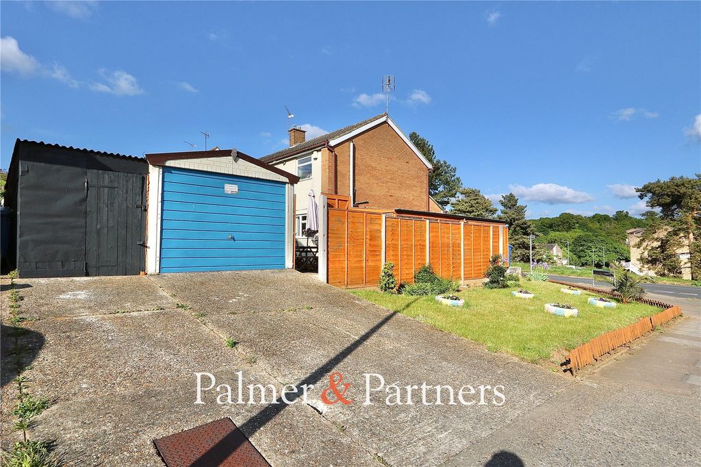 Property photo 3 of 25 Picture No. 06