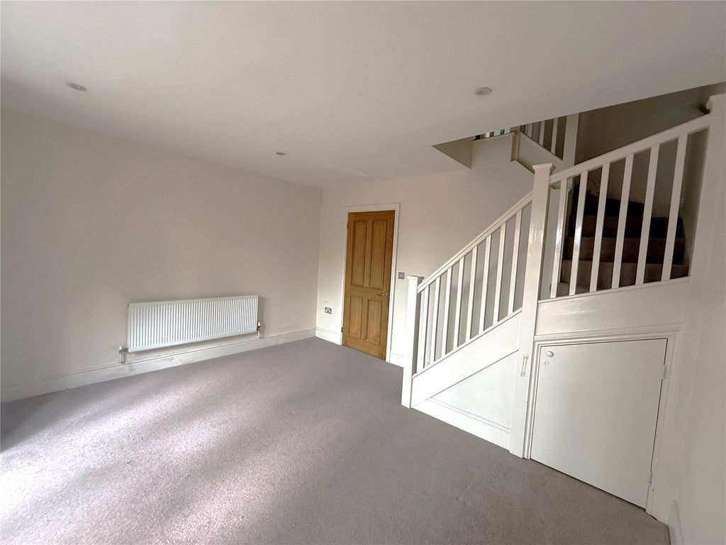 Property photo 3 of 10 Picture No. 15