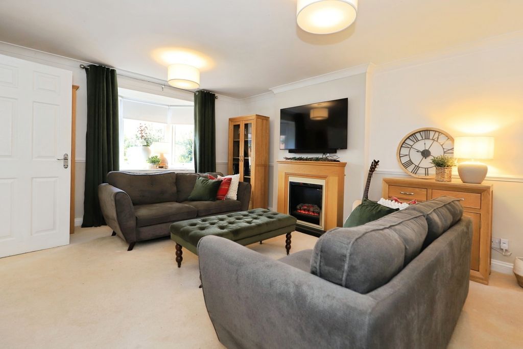 Property photo 3 of 20 Pbox-Img.Jpg