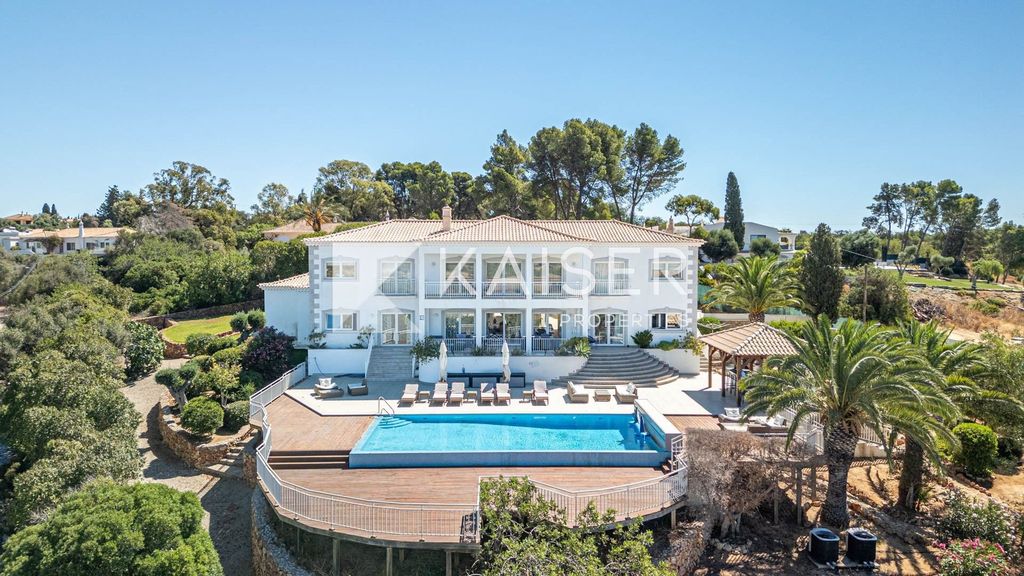 Property photo 1 of 40 Magnificent 6 (5+1) Bedroom Villa With Garage, Pool And Truly Unbelievable Sea And Country Views