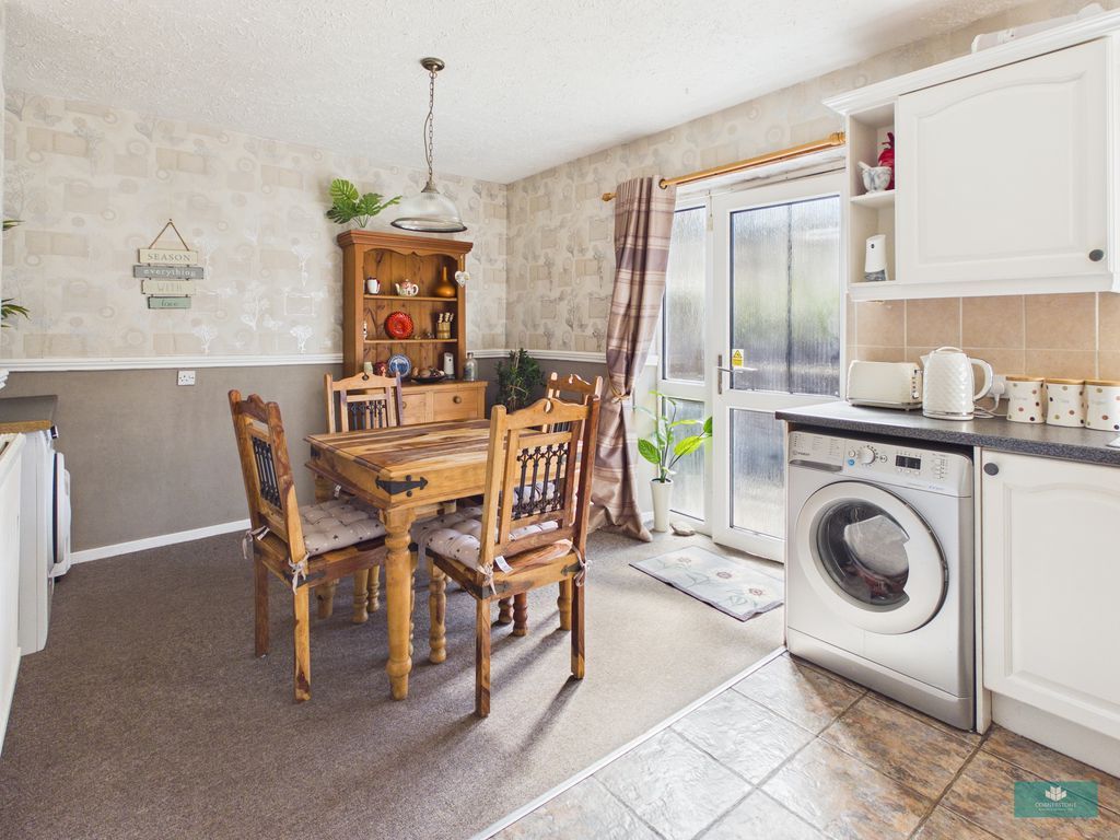 Property photo 3 of 30 Photo 8