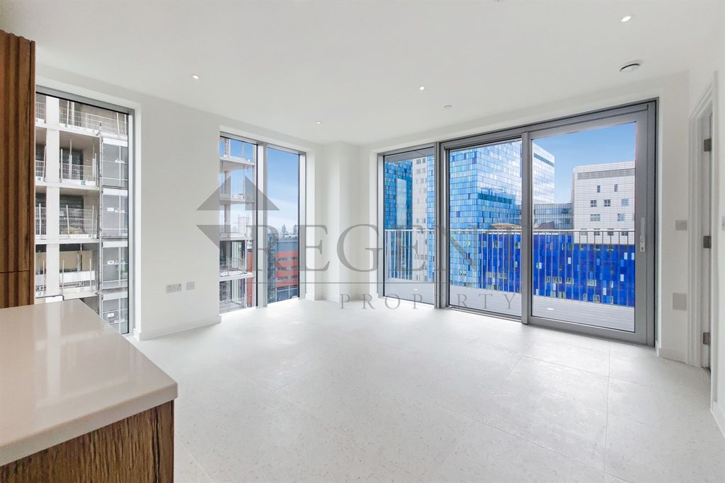 Property photo 1 of 11 (Main)
