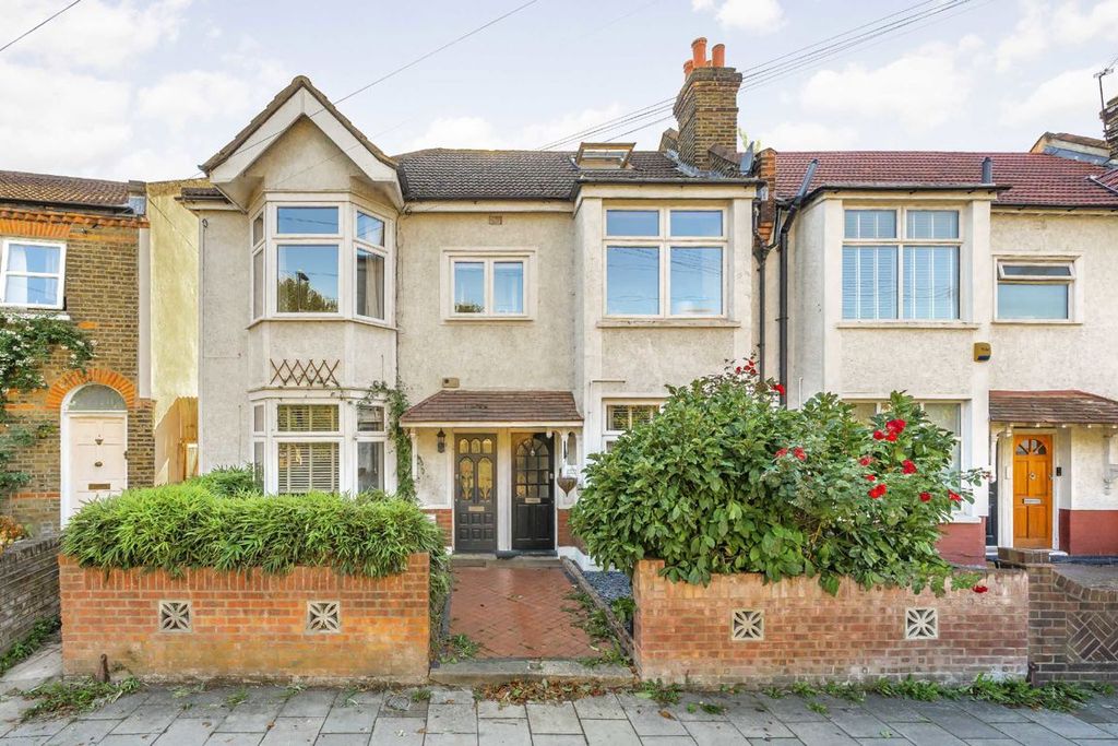 Property photo 1 of 7