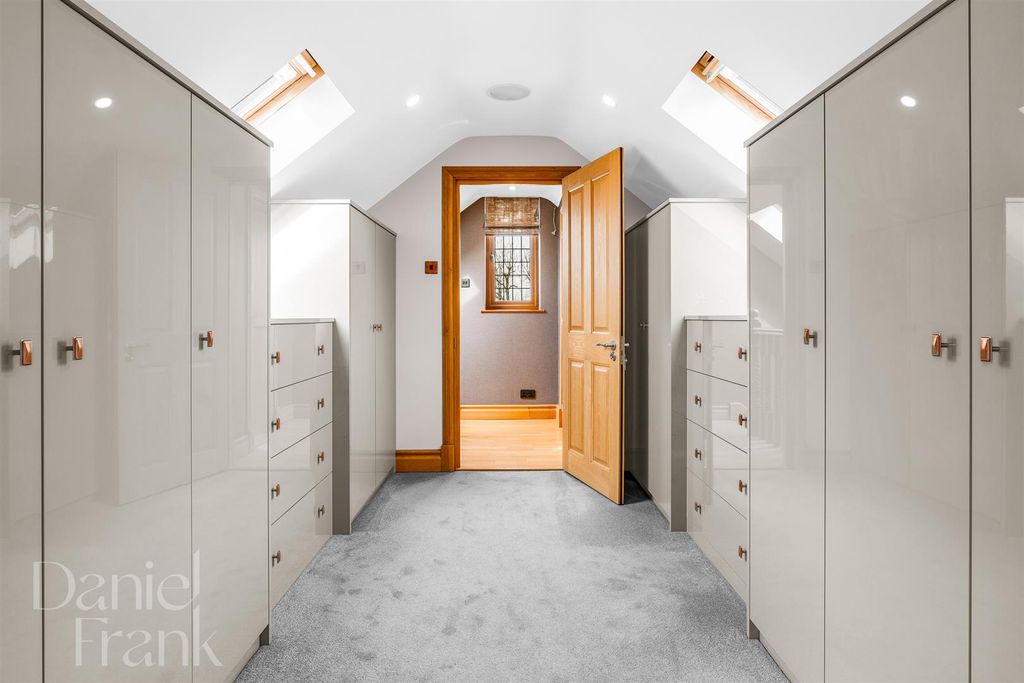 Additional image 40 of 5 bed detached house for saleWest View, Loughton IG10