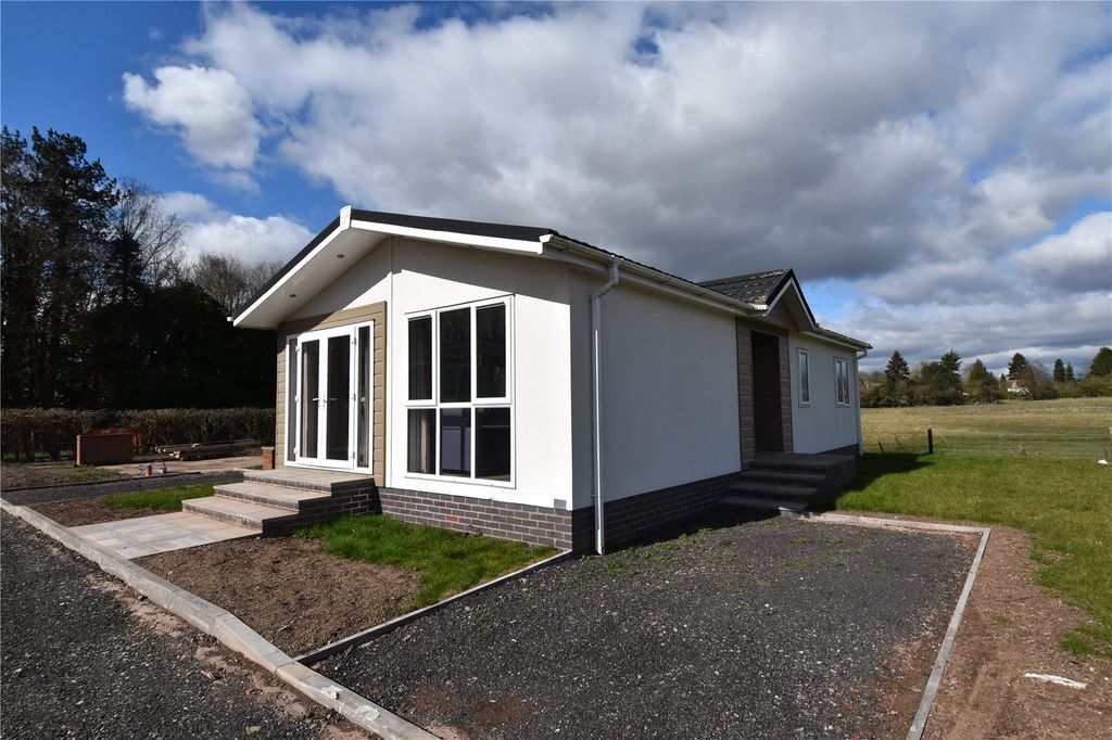 Property photo 3 of 24 Picture No. 02