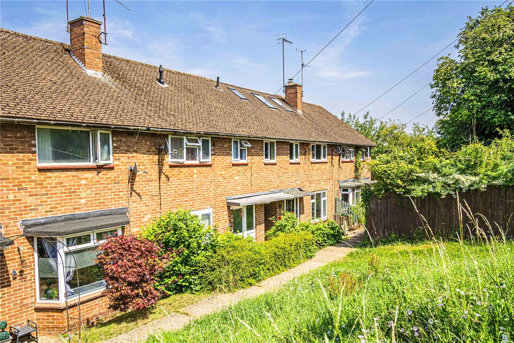 Property photo 1 of 21 Picture No. 02