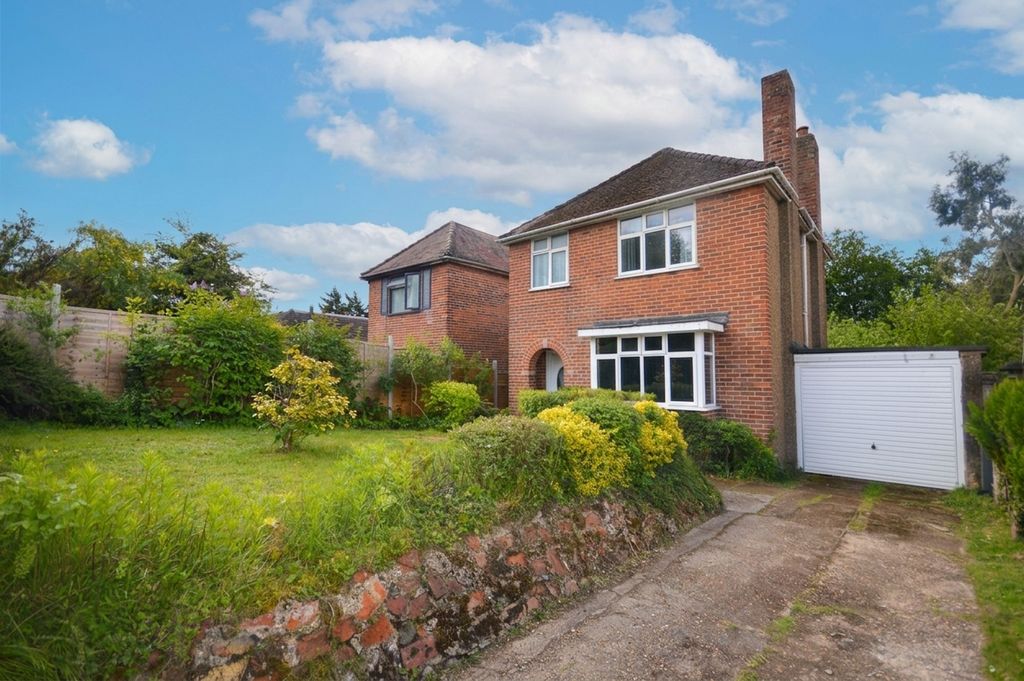 Property photo 1 of 8