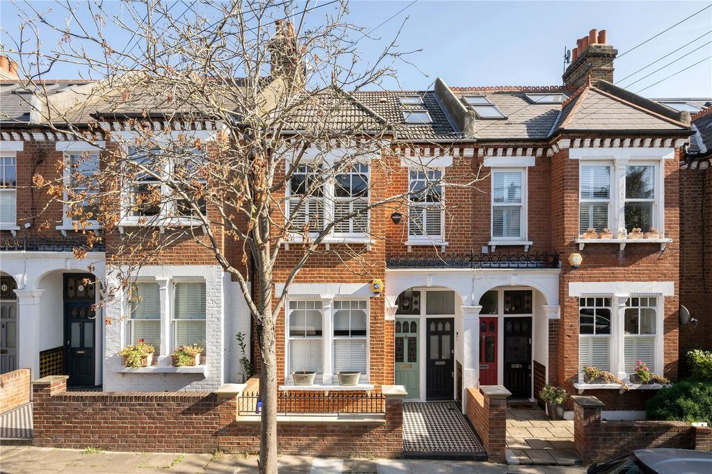 Property photo 2 of 17 Picture No. 27