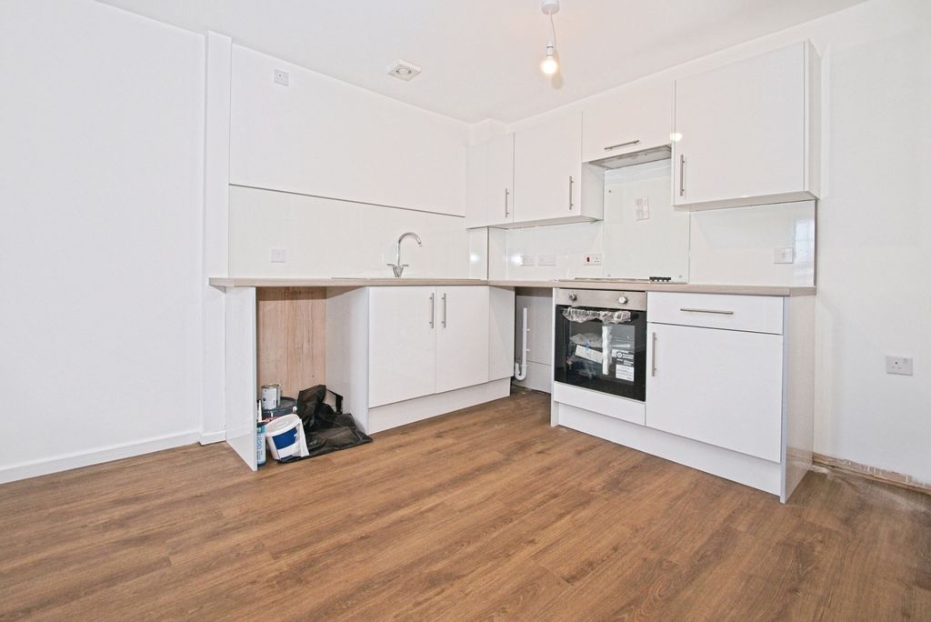 Property photo 3 of 17 Open Plan Kitchen