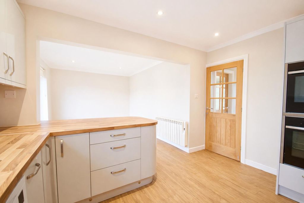 Property photo 3 of 12 Dining Room.Png