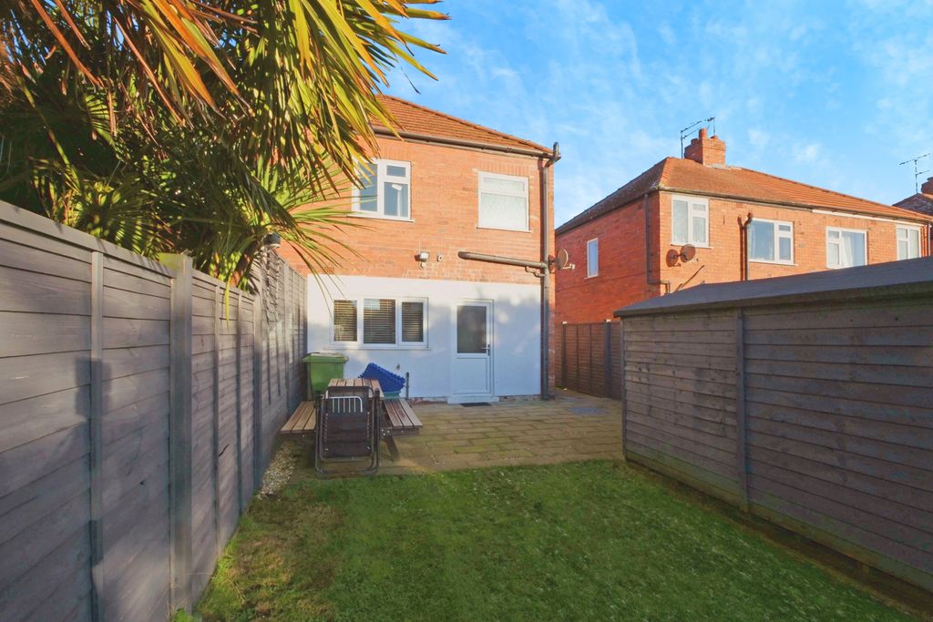 Property photo 2 of 18 Pnmb1387