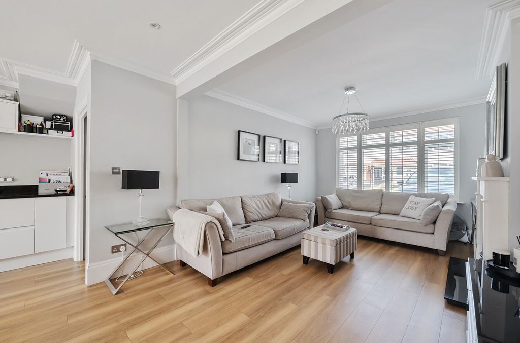 Property photo 2 of 17 1305529-16-68517A...