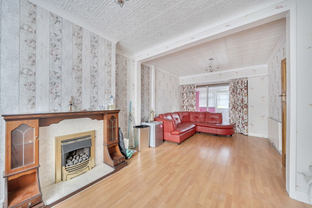 Property photo 3 of 20 1467139-18-6A1Ecd...