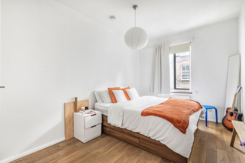 Property photo 3 of 18 Bedroom