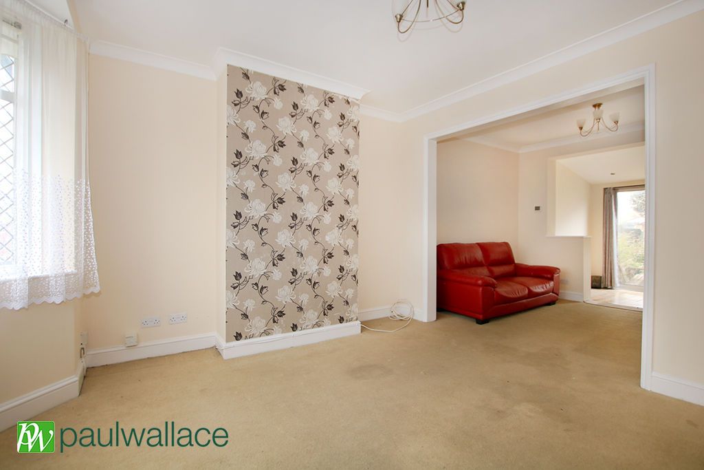 Property photo 2 of 17 Lounge