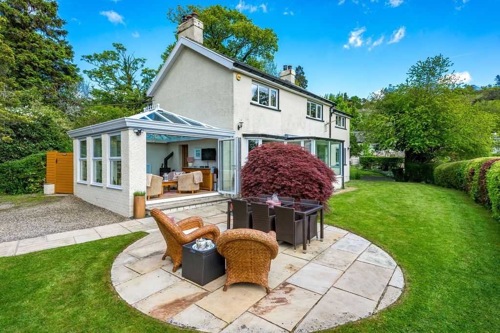 Property photo 1 of 39