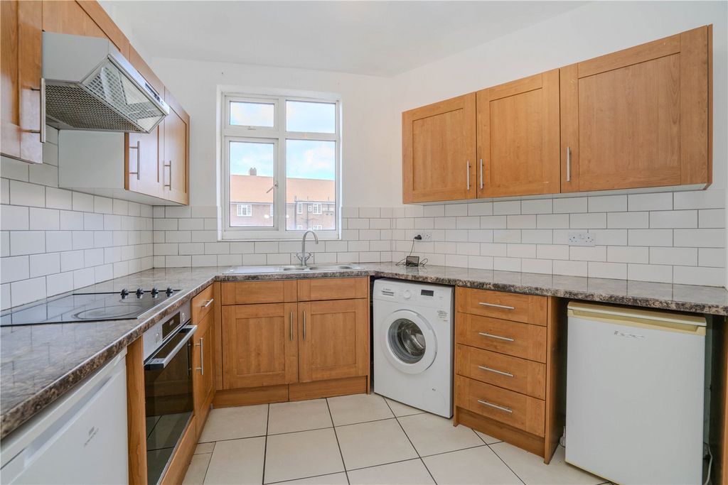 Property photo 3 of 10 Picture No. 20