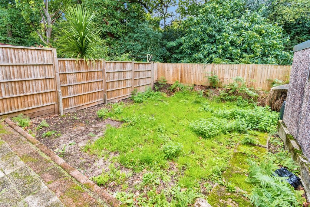 Property photo 2 of 17 Photo