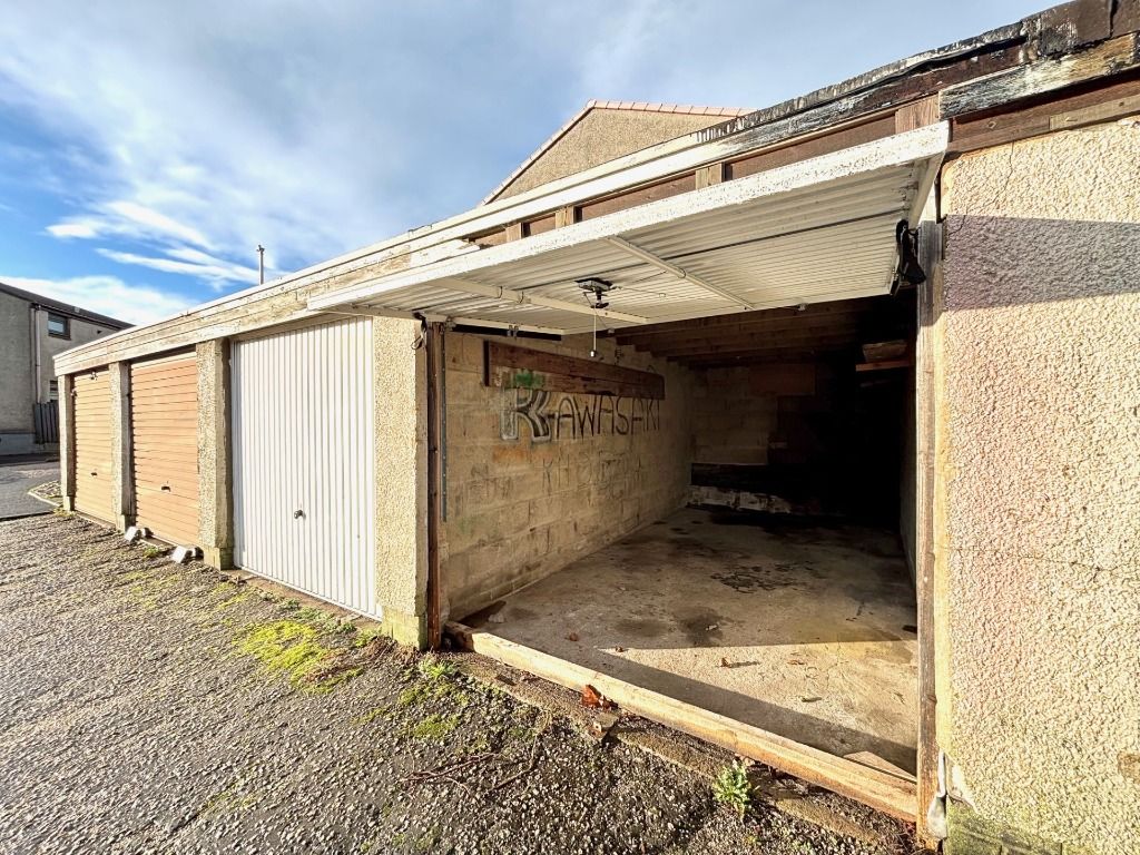 Property photo 3 of 5 Photo 3