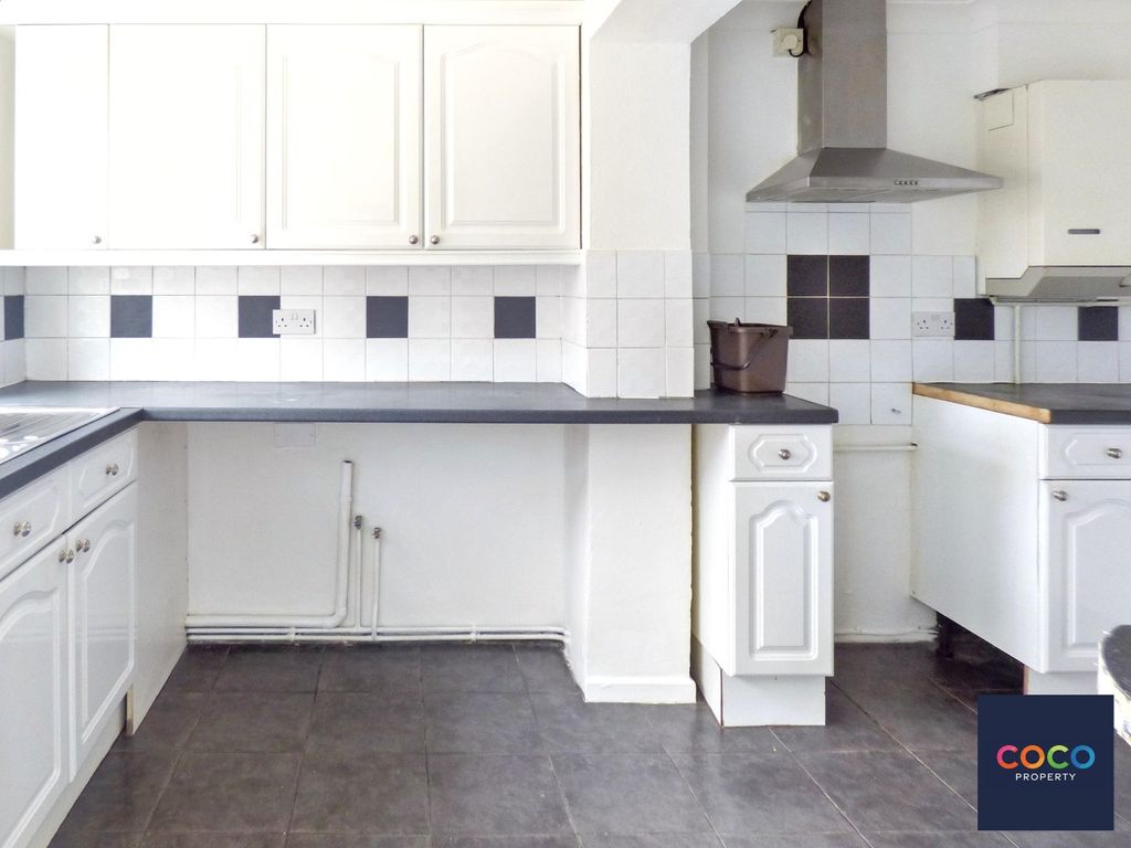 Property photo 3 of 9 5130713