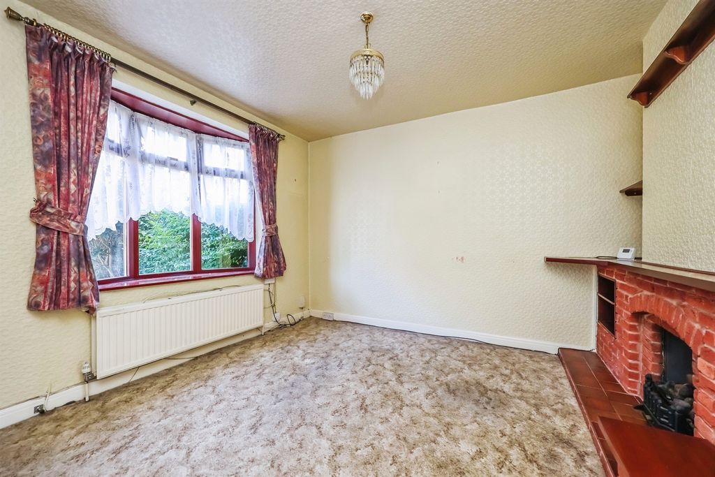 Property photo 2 of 29