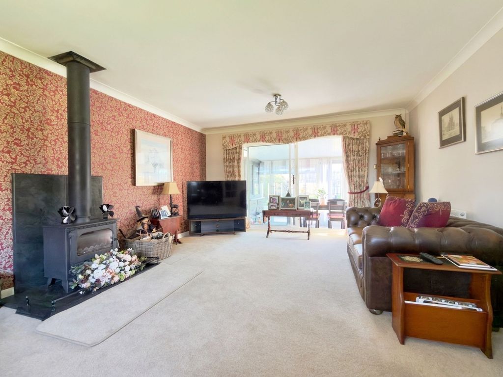 Property photo 3 of 30 Lounge View 2