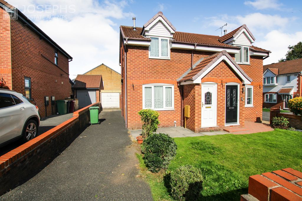 Property photo 1 of 14