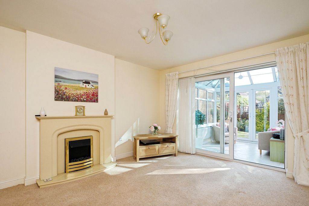 Property photo 2 of 16 Photo