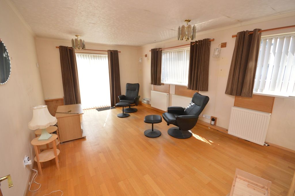 Property photo 2 of 19 2 - Picture No. 13