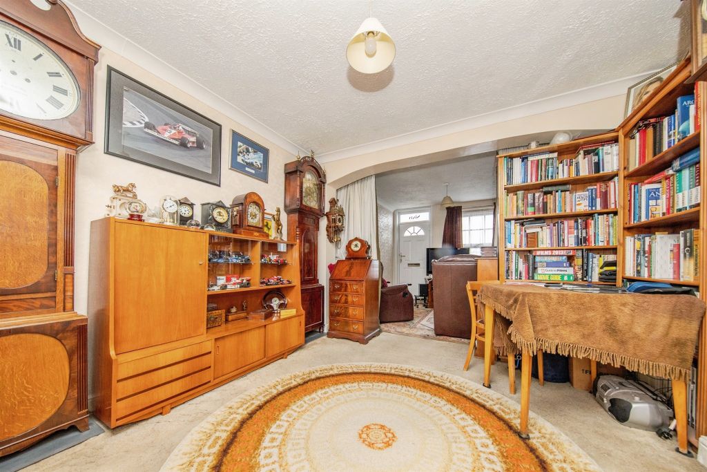Property photo 3 of 14