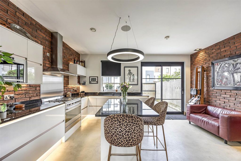 Property photo 2 of 12 Sketch_Ph15_6245362.Jpg